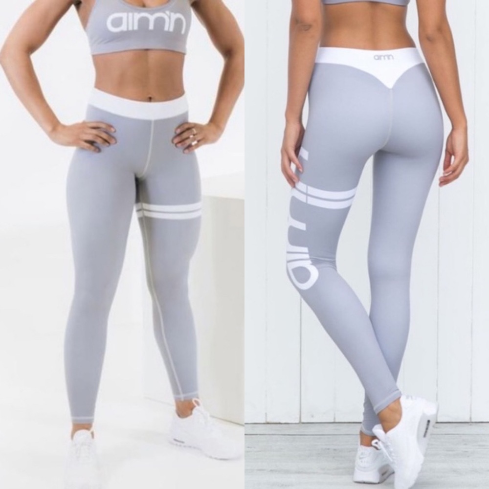 Aim’n grey stripe leggings- M